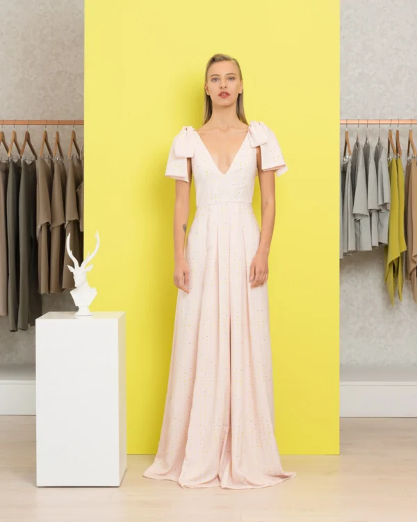 Me Dress - Image 3