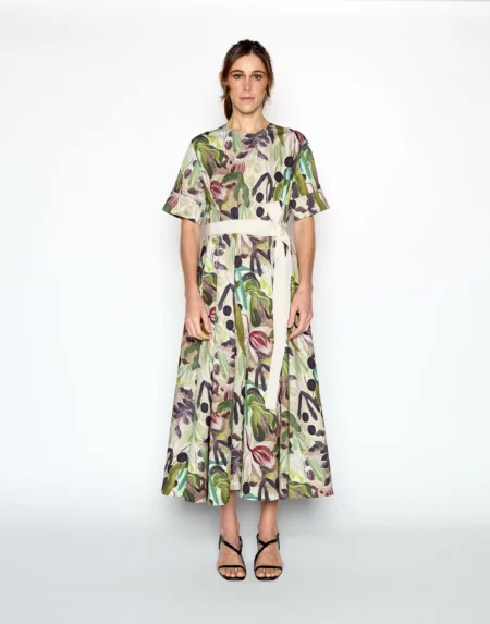 CHANGE DRESS