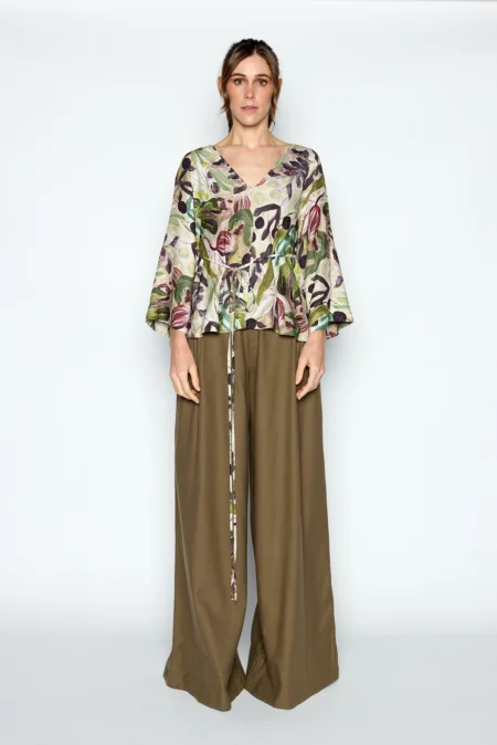 GRACEFUL TOP